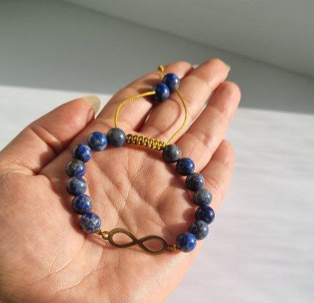 دستبند پلاک بینهایت و سنگ لاجورد