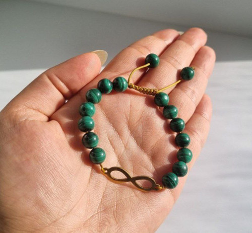 دستبند پلاک بینهایت و سنگ مالاکیت