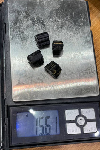 پک ۴ عددی بلک تورمالین کوچک