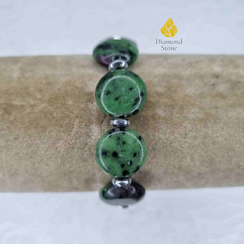 دستبند سکه ای روبی زئوسیت (عنصر چوب)