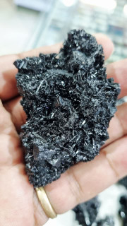 بلک تورمالین کلکسیونی ۱۰۰گرم